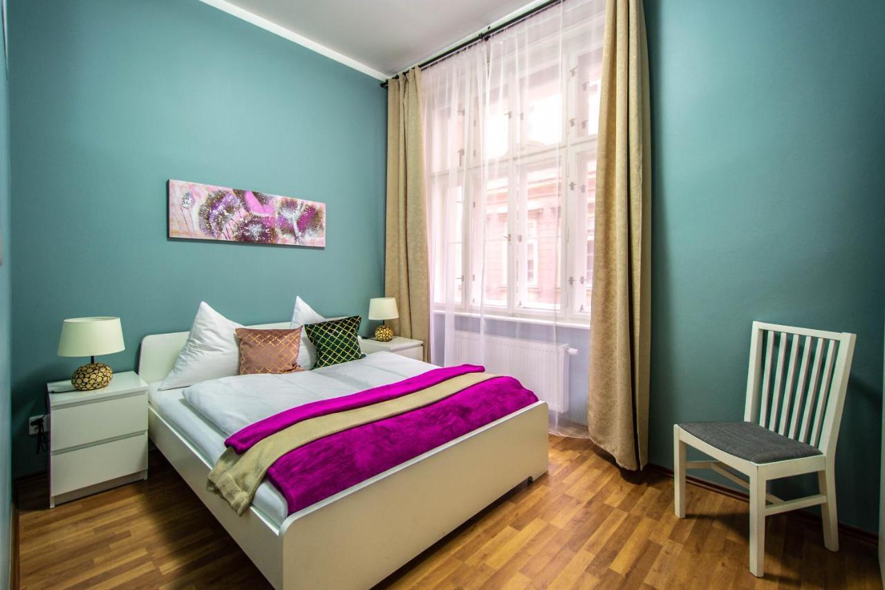 Ruzova Apartment By Ruterra Praha Exteriér fotografie